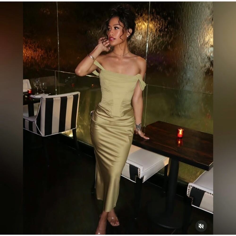 NWT House of CB Natalya Olive Satin Corset Midi Dress Size XS - Picture 2 of 8